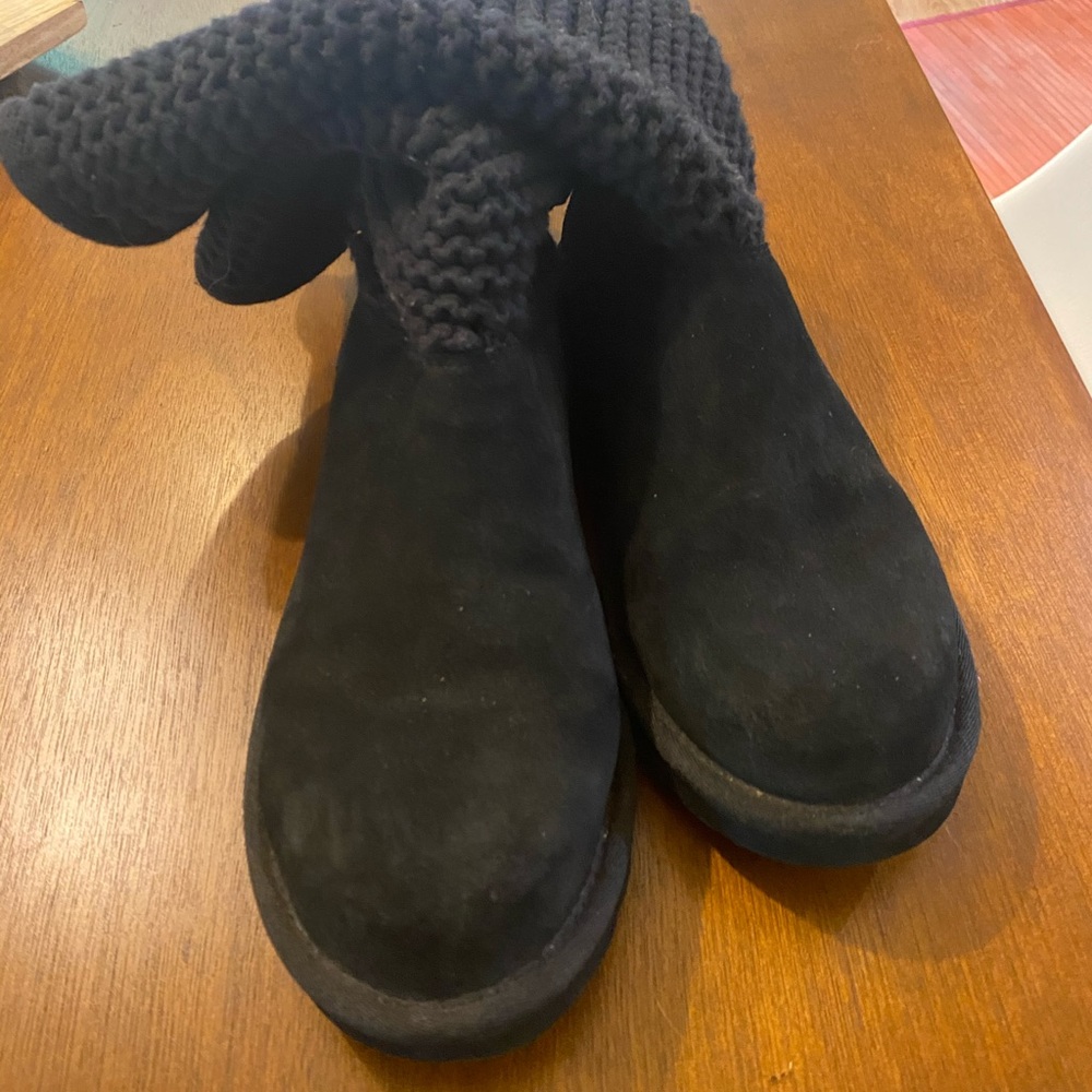 UGGS size 7